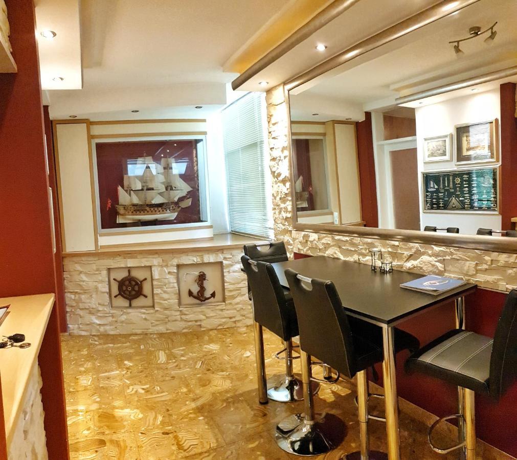 Promenade suite Kotor Bagian luar foto